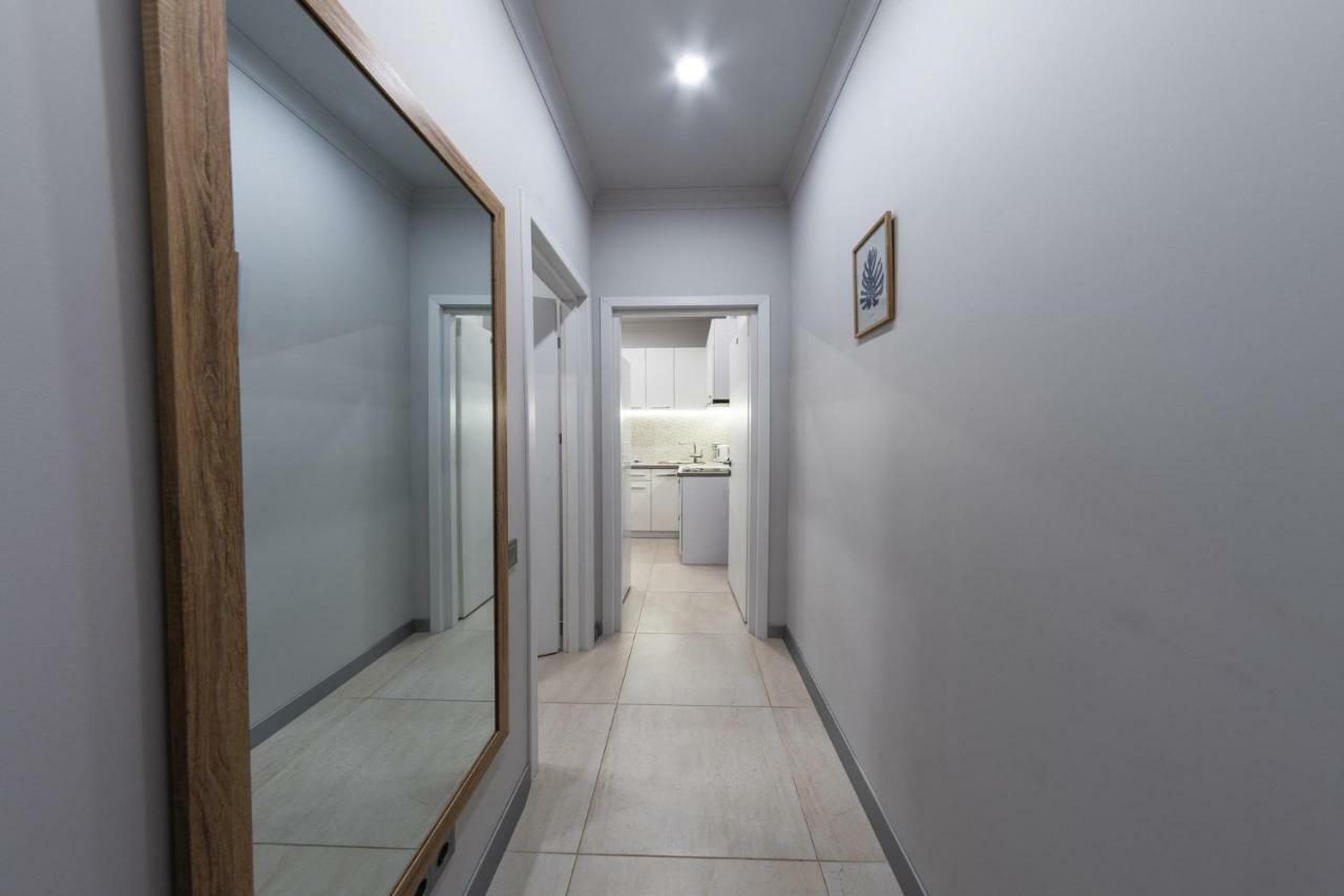 Gagarin Studio Apartment Odesa Exterior foto